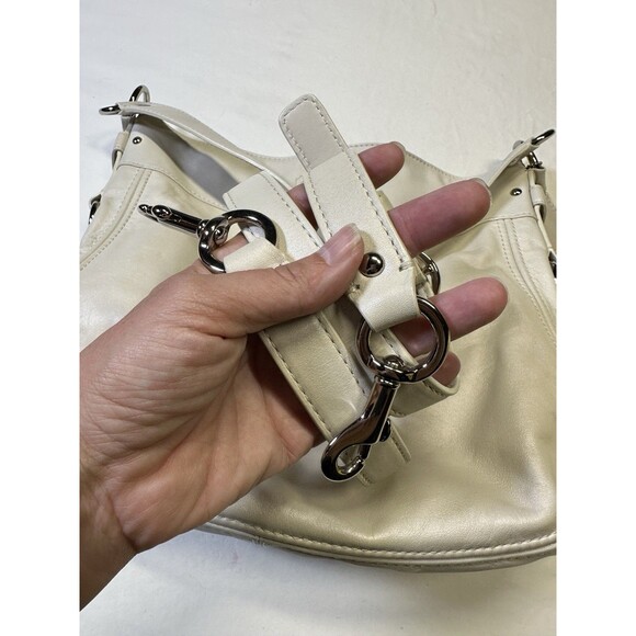 Coach Zoe Leather Hobo Shoulder Bag Ivory A1032-F14706 Dark Silver Hardware - Picture 10 of 10